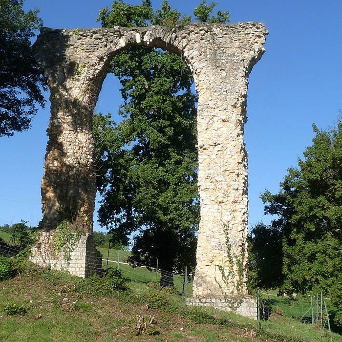 Photo de Aqueduc gallo-romain de Saintes à Fontcouverte